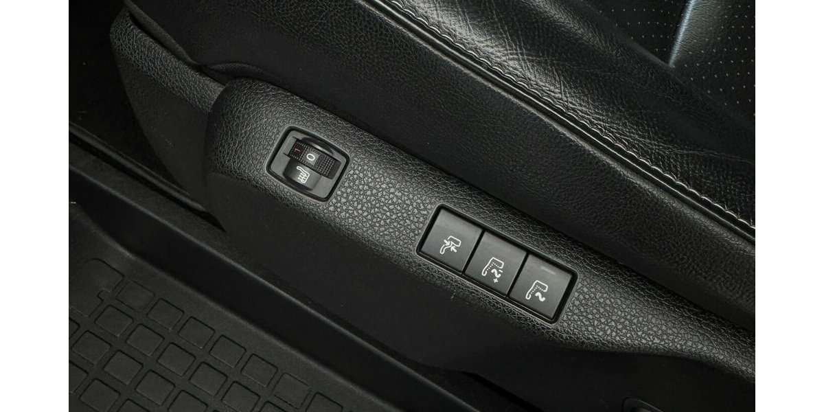 Opel Zafira Life -e Elegance L 50 kWh Leder Xenon CAM 34.950 km 24.760 &euro; Lich 35423