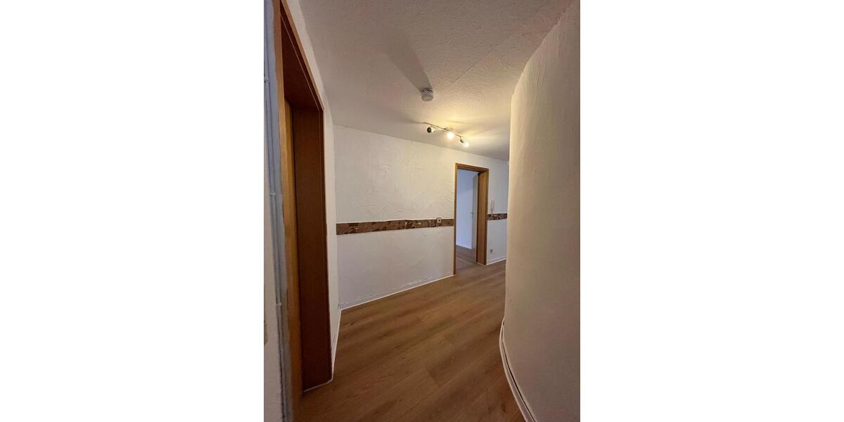 Etagenwohnung Weilburg - 4 Zimmer, 150 m&sup2;, 750&euro; | Angebot:23328092