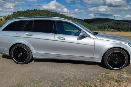 Mercedes-Benz C 220 225.000 km 7.500 &euro; Siegbach 35768