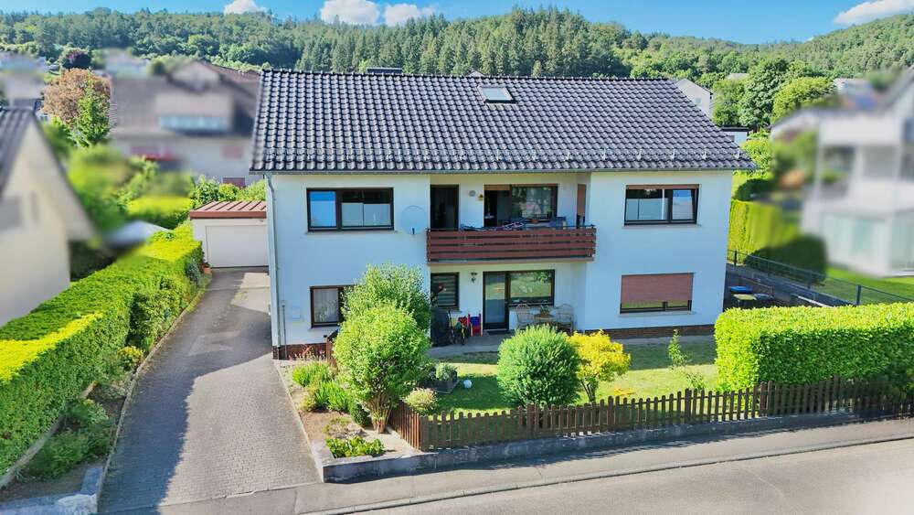 Einfamilienhaus mit ELW in Herborn OT mit Garten, Terrasse und Garage - Einfamilienhaus Herborn | Angebot:27332775