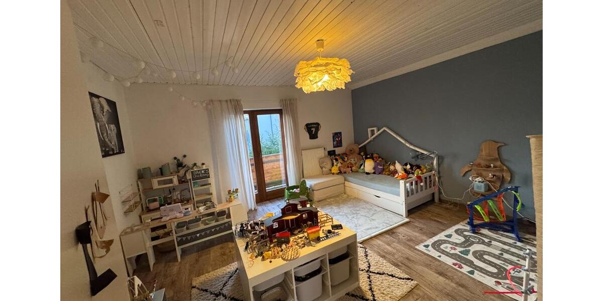 Einfamilienhaus Neu-Anspach Anspach - 6.5 Zimmer, 174 m&sup2;, 695.000&euro; | Angebot:25837520