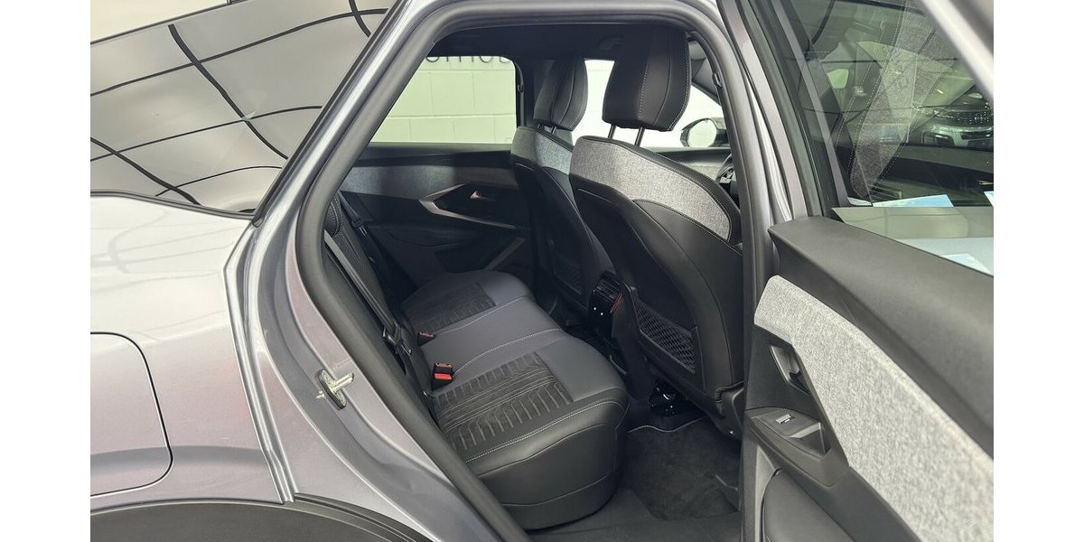 Peugeot 3008 GT 145 Mild Hybrid Full LED 360° AGR Sitze 28.710 km 25.690 &euro; Lich 35423