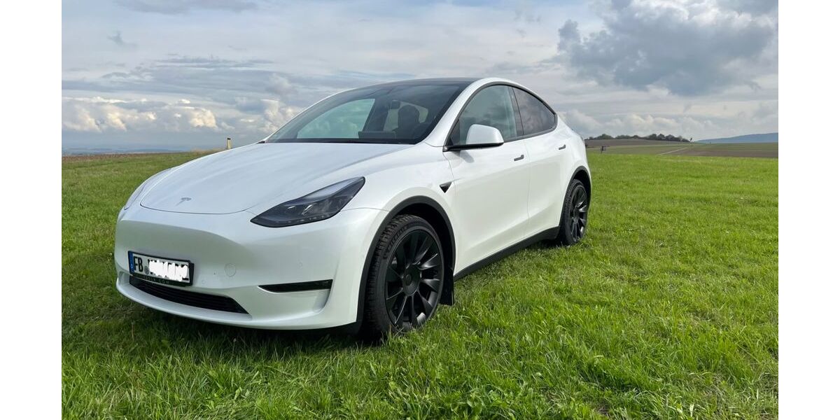 Tesla Model Y 8.100 km 41.400 &euro; Butzbach 35510
