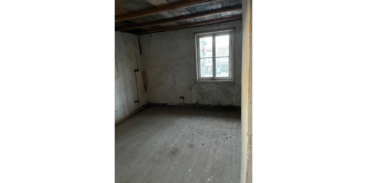 Einfamilienhaus Fronhausen - 79.000&euro; | Angebot:26057634