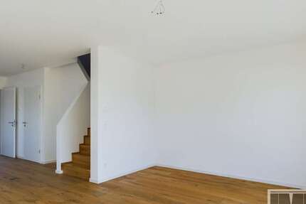 Haus Reiskirchen - 4 Zimmer, 126 m&sup2;, 1.900&euro; | Angebot:24979868