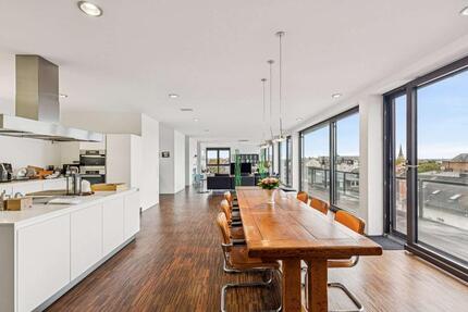 Haus Bad Nauheim - 5 Zimmer, 328 m&sup2;, 3.800&euro; | Angebot:23244973