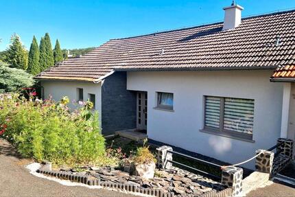 Haus Weilburg - 8 Zimmer, 230 m&sup2;, 385.000&euro; | Angebot:25400660