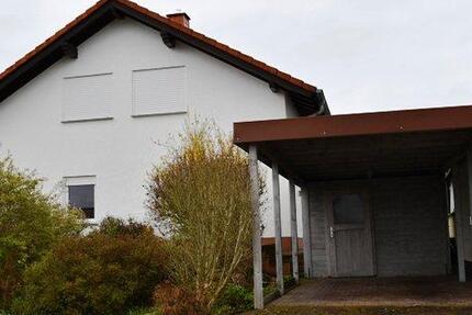 Haus Lohra - 5 Zimmer, 132 m&sup2;, 1.300&euro; | Angebot:27533151