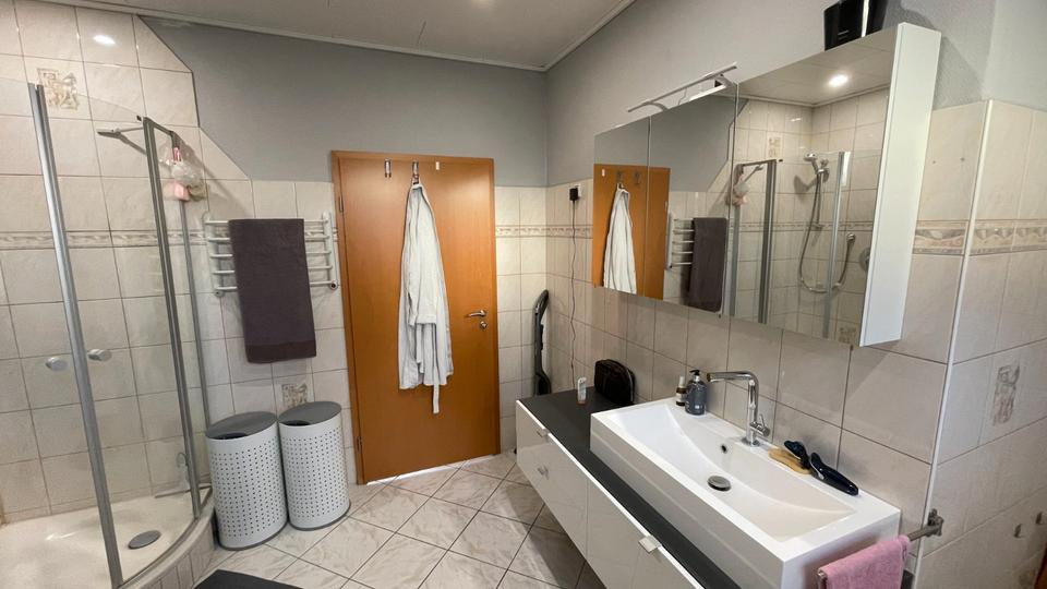 Etagenwohnung Dillenburg Oberscheld - 4 Zimmer, 110 m&sup2;, 225.000&euro; | Angebot:26063484