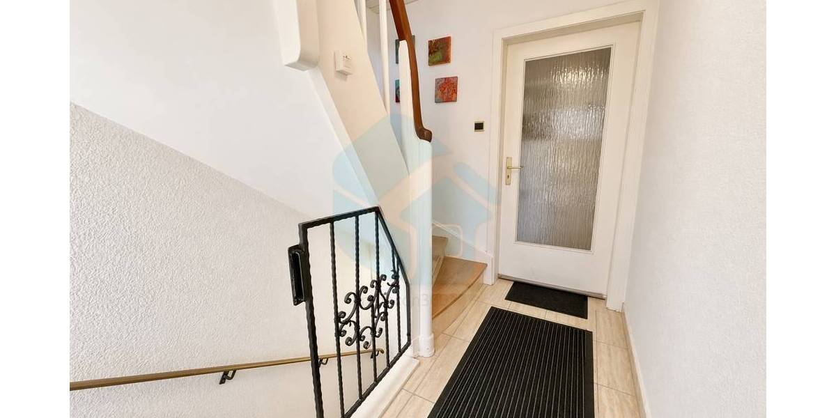 Doppelhaushälfte Butzbach - 7 Zimmer, 149 m&sup2;, 429.000&euro; | Angebot:26433959