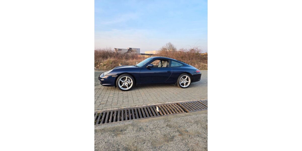 Porsche 996 208.000 km 19.911 &euro; Rechtenbach 35625