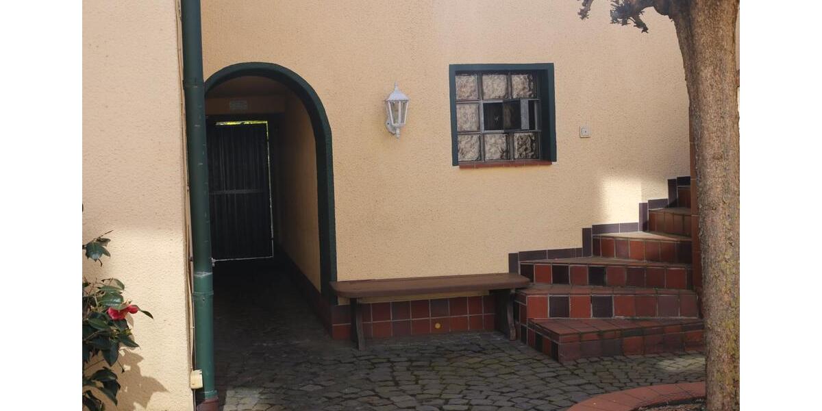 Einfamilienhaus Lich - 12 Zimmer, 410 m&sup2;, 849.000&euro; | Angebot:26869704
