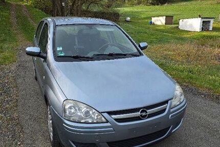 Opel Corsa 191.000 km 1.999 &euro; Siegbach 35768
