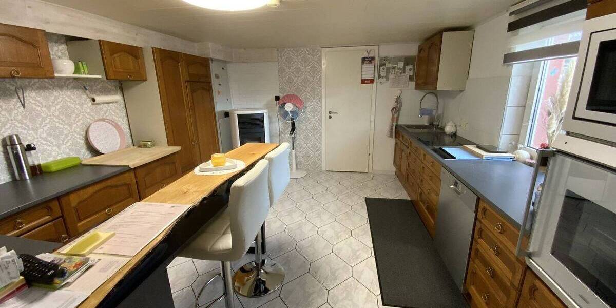 Mehrfamilienhaus, Wohnhaus Leun Bissenberg - 1 Zimmer, 284 m&sup2;, 319.000&euro; | Angebot:26833701
