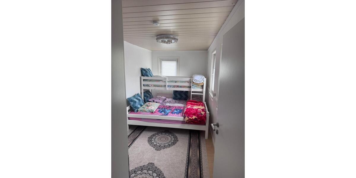 Erdgeschoßwohnung Ehringshausen - 3 Zimmer, 75 m&sup2;, 700&euro; | Angebot:26042477