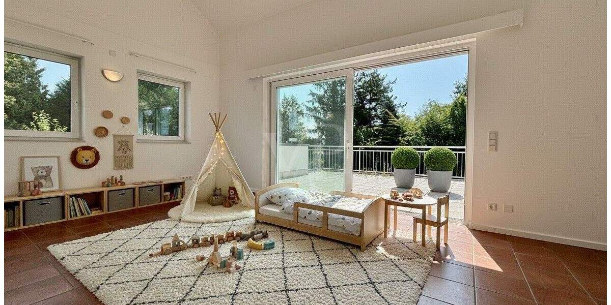 Einfamilienhaus Lich - 7 Zimmer, 304 m&sup2;, 1.100.000&euro; | Angebot:25663178