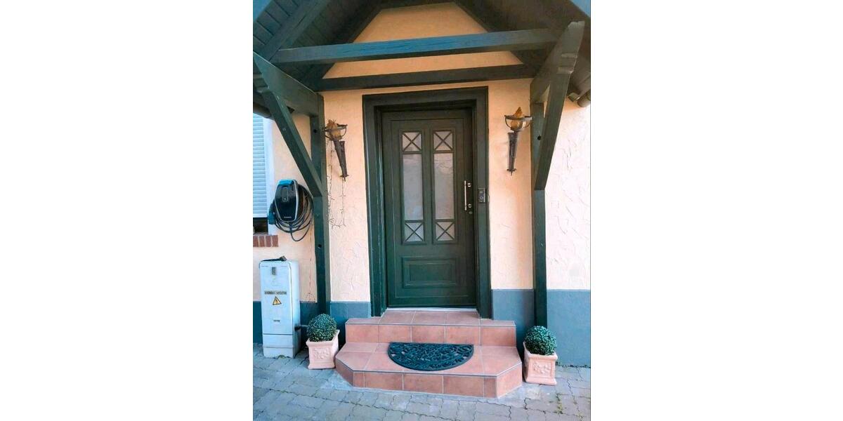 Einfamilienhaus Butzbach - 6 Zimmer, 180 m&sup2;, 450.000&euro; | Angebot:26378161