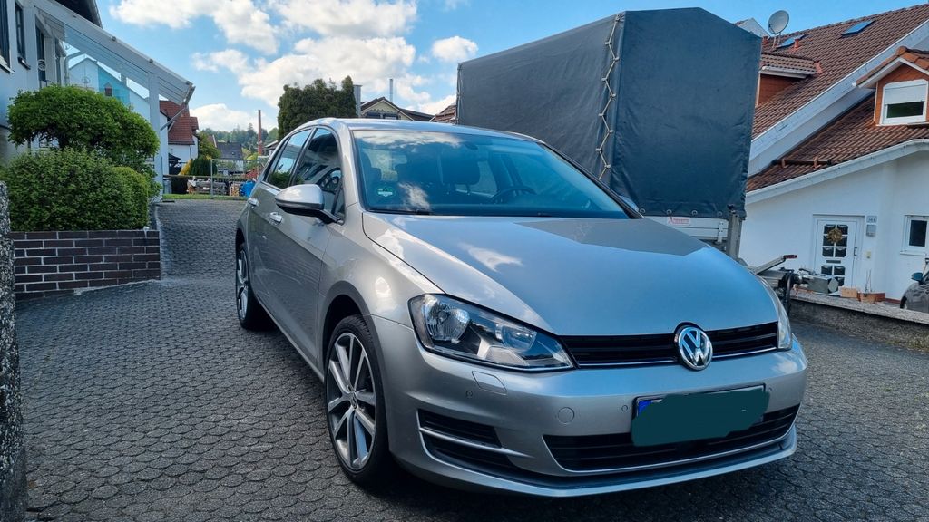 VW Golf 103.000 km 9.100 &euro; Breitscheid 35767