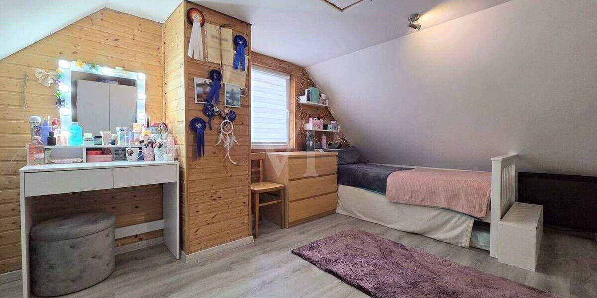 Einfamilienhaus Neu-Anspach Anspach - 1 Zimmer, 265 m&sup2;, 490.000&euro; | Angebot:25695530