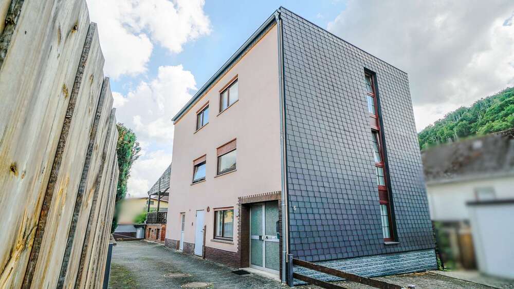 Wohn - und Gewerbeobjekt mit 5 Einheiten in Herborn OT - Mehrfamilienhaus, Wohnhaus Herborn | Angebot:26845135