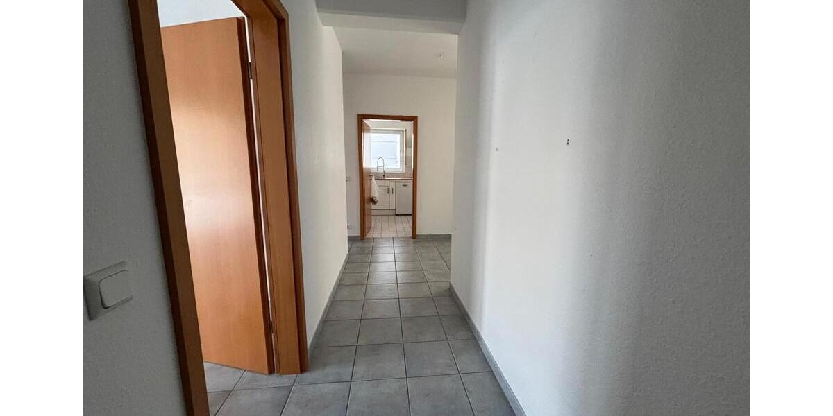 Etagenwohnung Gießen - 3 Zimmer, 84 m&sup2;, 1.008&euro; | Angebot:26636431