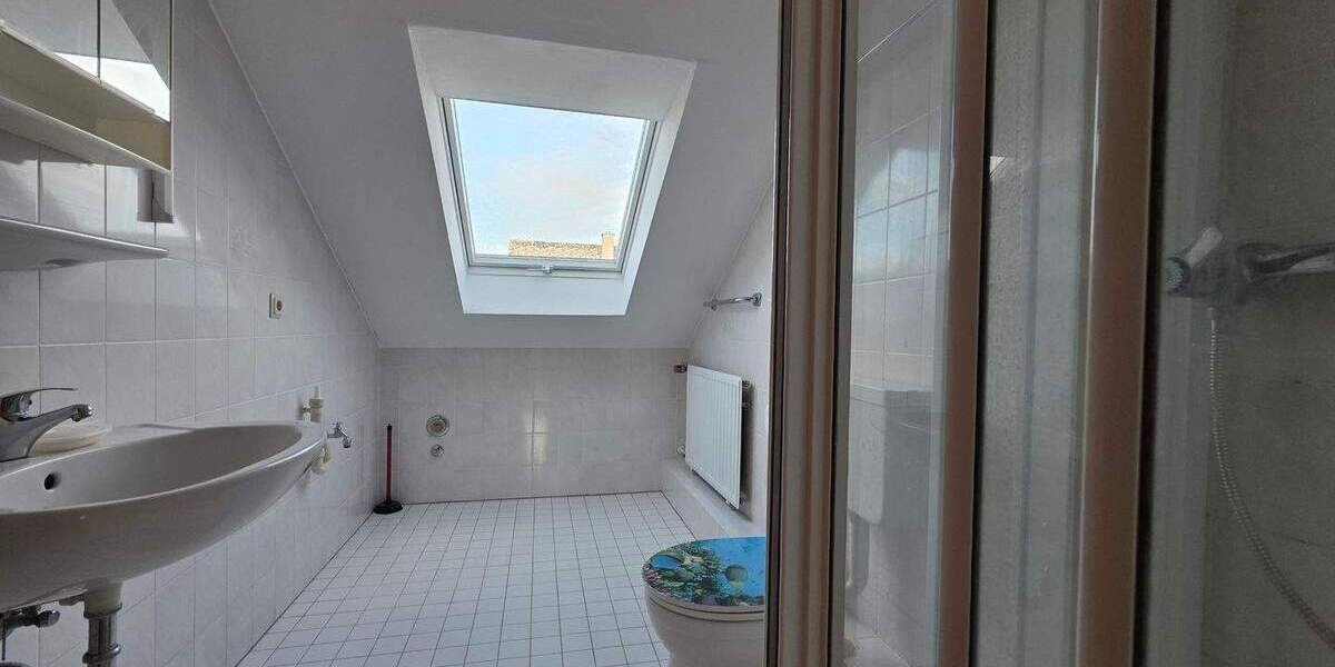 Einfamilienhaus Wehrheim - 7 Zimmer, 193 m&sup2;, 615.000&euro; | Angebot:25743603