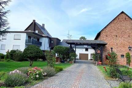 Haus Ehringshausen-OT OT - 10 Zimmer, 249 m&sup2;, 580.000&euro; | Angebot:24451691