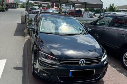 VW Jetta 123.700 km 8.999 &euro; Giessen 35390