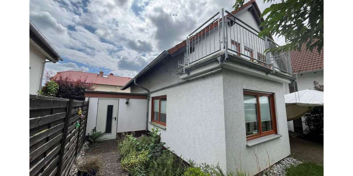 Schöne Doppelhaushälfte in Wehrheim mit zwei Wohnungen, Garten & Garage - Doppelhaushälfte Wehrheim | Angebot:27271153