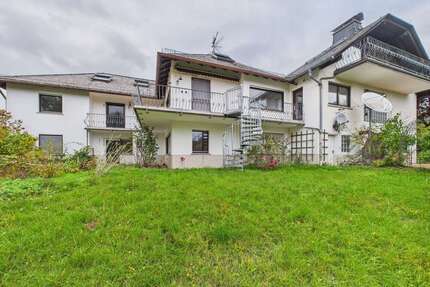 Haus Weilrod - 9 Zimmer, 328 m&sup2;, 649.000&euro; | Angebot:23173572