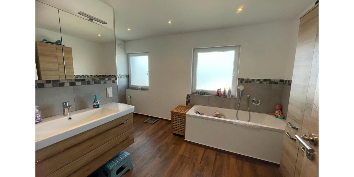 Einfamilienhaus Löhnberg - 6 Zimmer, 184 m&sup2;, 499.000&euro; | Angebot:22954357