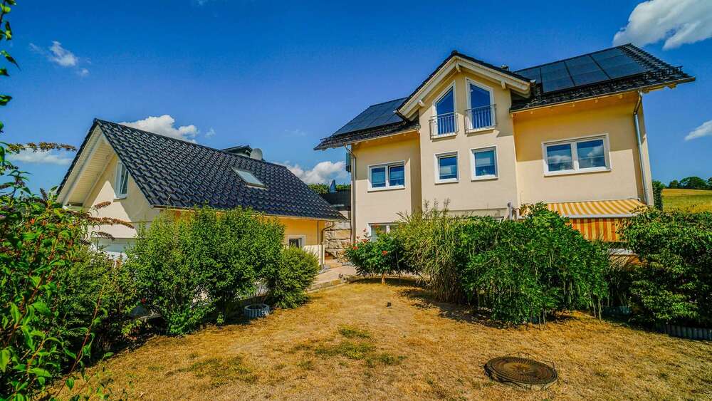 Sonniges Traumhaus mit viel Platz in Haiger OT - Einfamilienhaus Haiger | Angebot:27197051