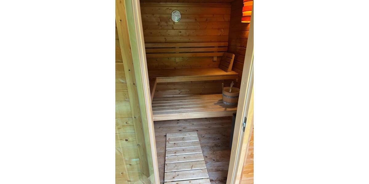 Einfamilienhaus Weinbach - 11 Zimmer, 400 m&sup2;, 2.500&euro; | Angebot:25981396