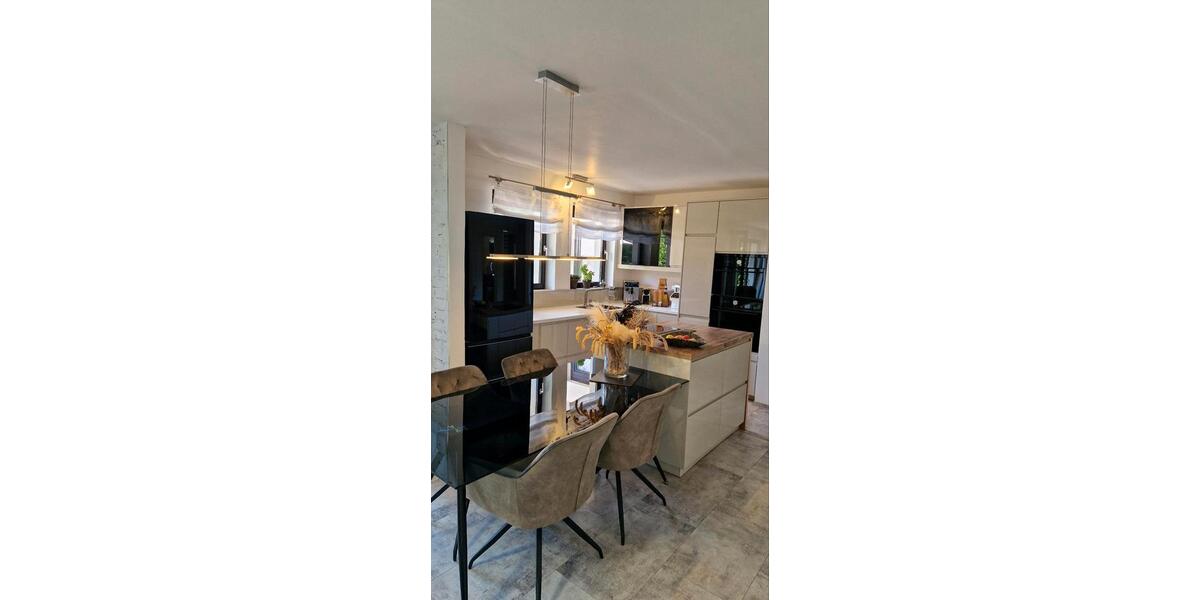 Einfamilienhaus Weilburg - 8 Zimmer, 230 m&sup2;, 385.000&euro; | Angebot:25400660