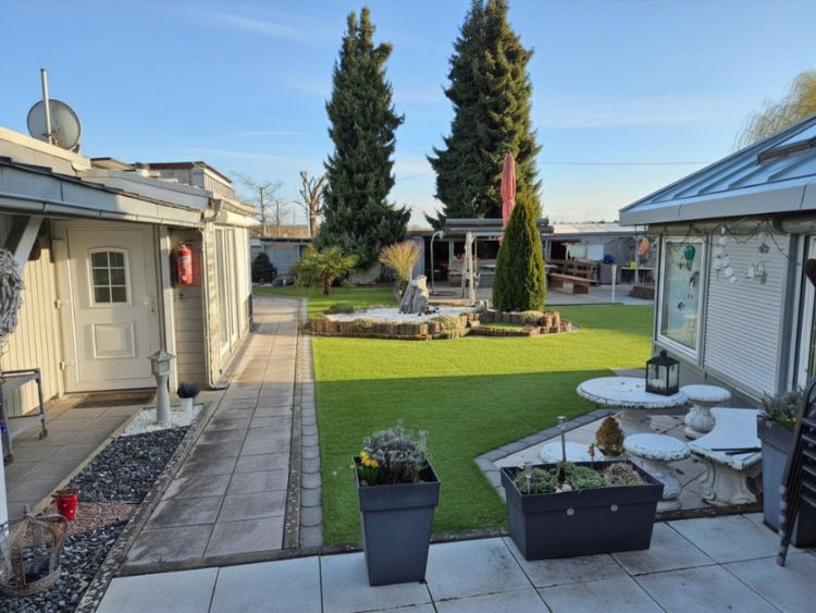 Juwel am See – traumhaftes Feriendomizil mit Teilungspotential - Ferienhaus Hungen Inheiden | Angebot:26443413