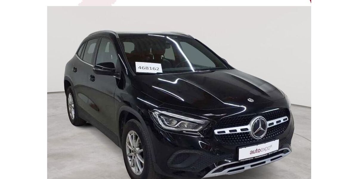 Mercedes-Benz GLA 200 92.453 km 29.190 &euro; Fernwald-Steinbach 35463
