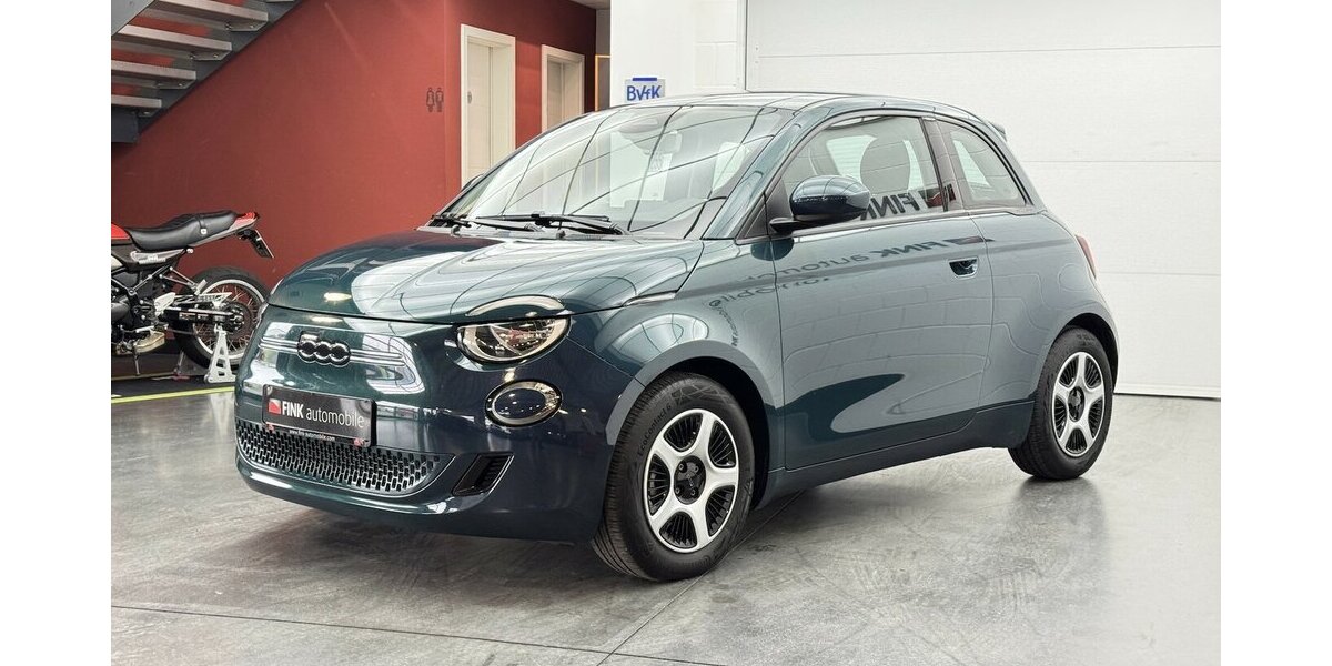 Fiat 500e Action Carplay Android Automatik 1.Hand 25.950 km 13.440 &euro; Lich 35423