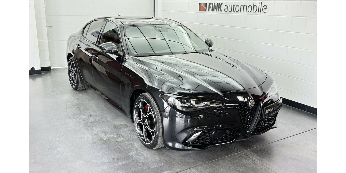 Alfa Romeo Giulia 2.0 Competizione Q4 Turbo Panoramadach 28.999 km 37.770 &euro; Lich 35423