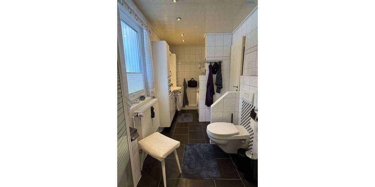 Etagenwohnung Linden Großen-Linden - 3 Zimmer, 120 m&sup2;, 1.200&euro; | Angebot:26723929