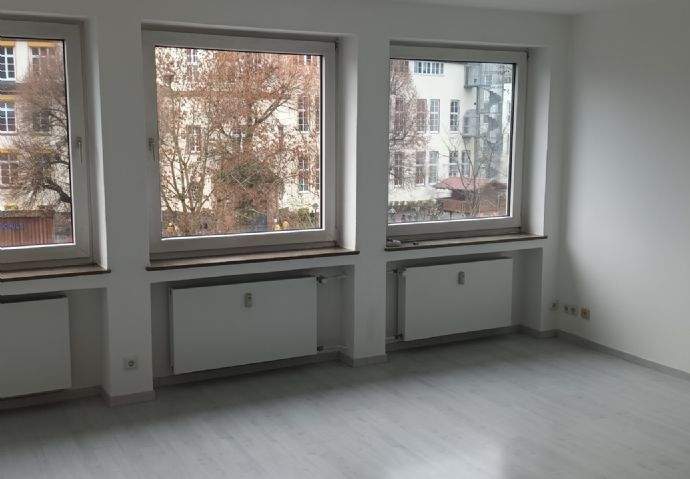 Etagenwohnung Dillenburg - 3 Zimmer, 89 m&sup2;, 540&euro; | Angebot:25742034