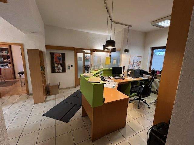 Gewerbeobjekt Gießen Wieseck - 7 Zimmer, 1.140&euro; | Angebot:25740958