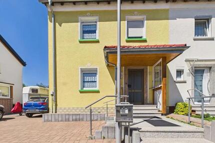 Haus Wetzlar Altenberger Straße - 7 Zimmer, 180 m&sup2;, 399.000&euro; | Angebot:27534577