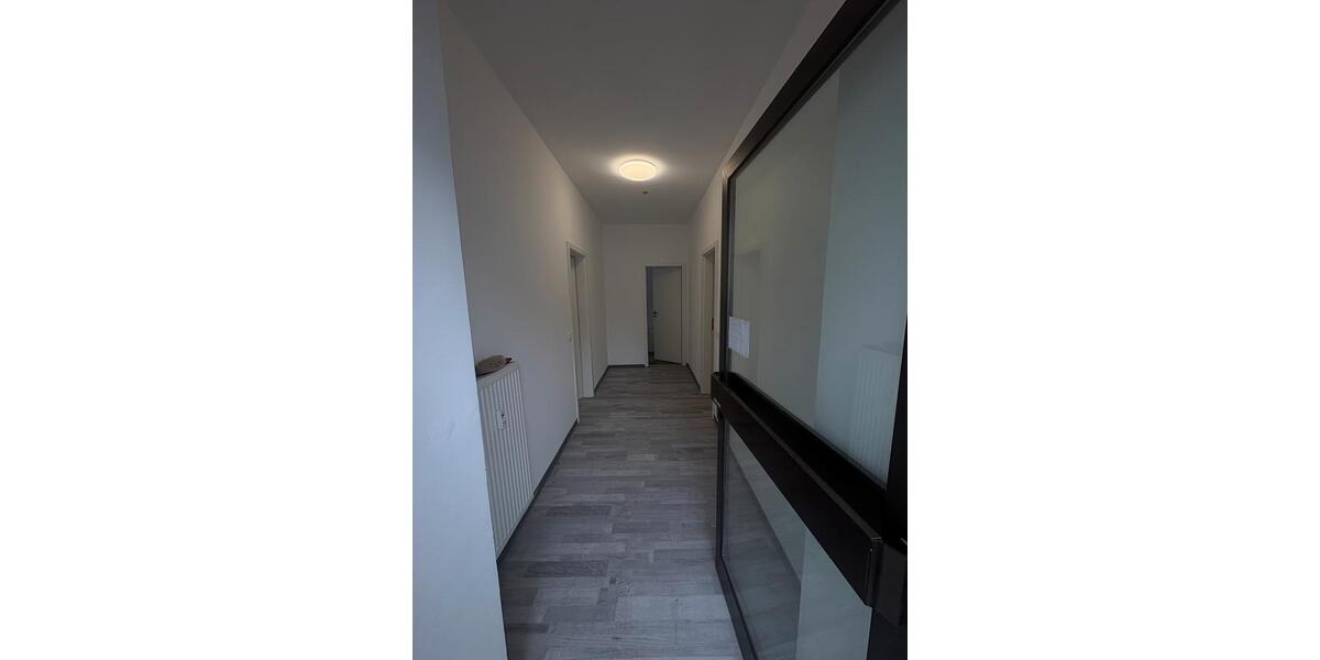 Erdgeschoßwohnung Ehringshausen - 1 Zimmer, 70 m&sup2;, 910&euro; | Angebot:25934569