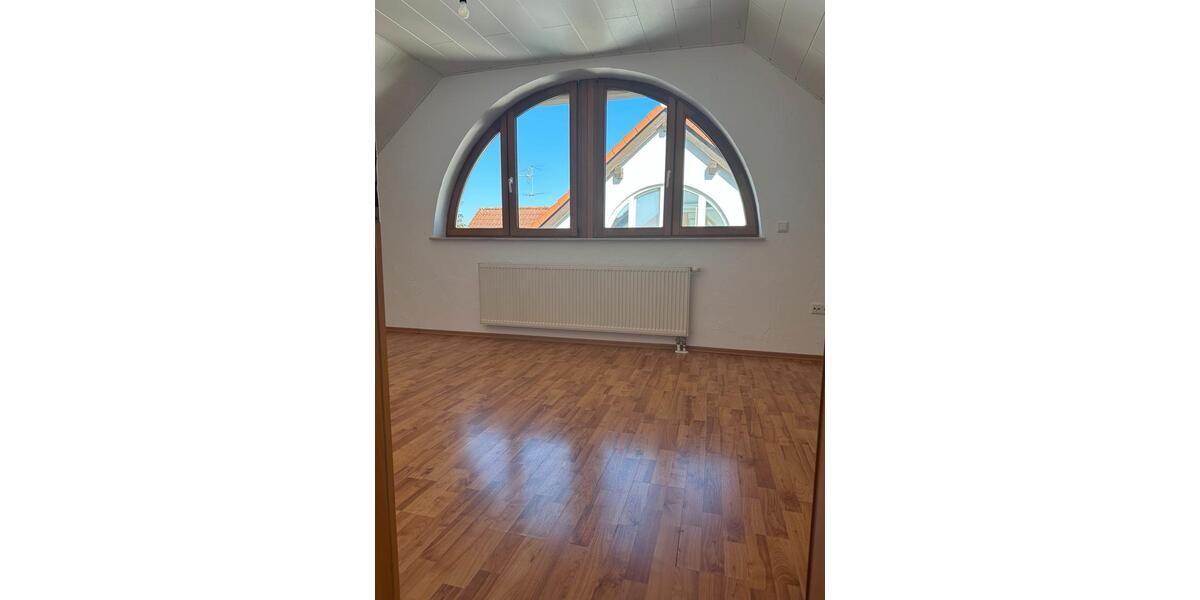 Maisonettenwohnung Linden - 3.5 Zimmer, 108 m&sup2;, 319.000&euro; | Angebot:27084490