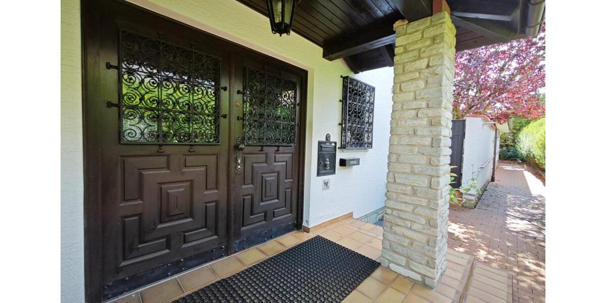 Einfamilienhaus Bad Nauheim - 10 Zimmer, 225 m&sup2;, 1.250.000&euro; | Angebot:21166315