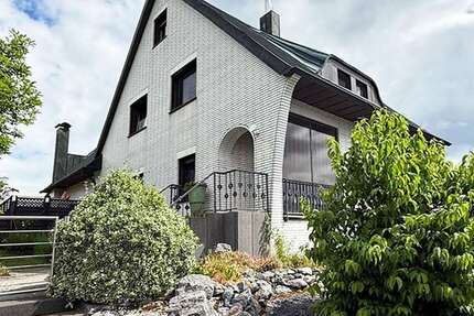 Haus Pohlheim - 8 Zimmer, 200 m&sup2;, 435.000&euro; | Angebot:27033487