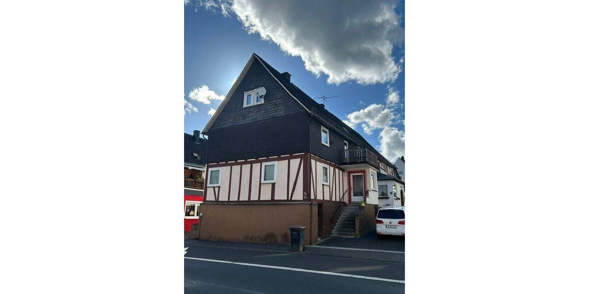 Einfamilienhaus Dillenburg - 5 Zimmer, 130 m&sup2;, 155.000&euro; | Angebot:26815897