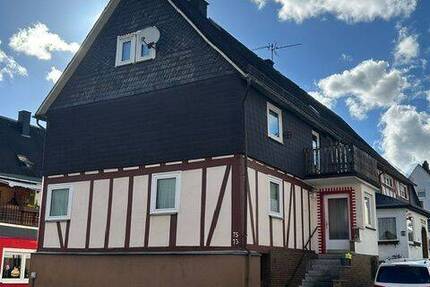 Haus Dillenburg - 5 Zimmer, 130 m&sup2;, 155.000&euro; | Angebot:26815897