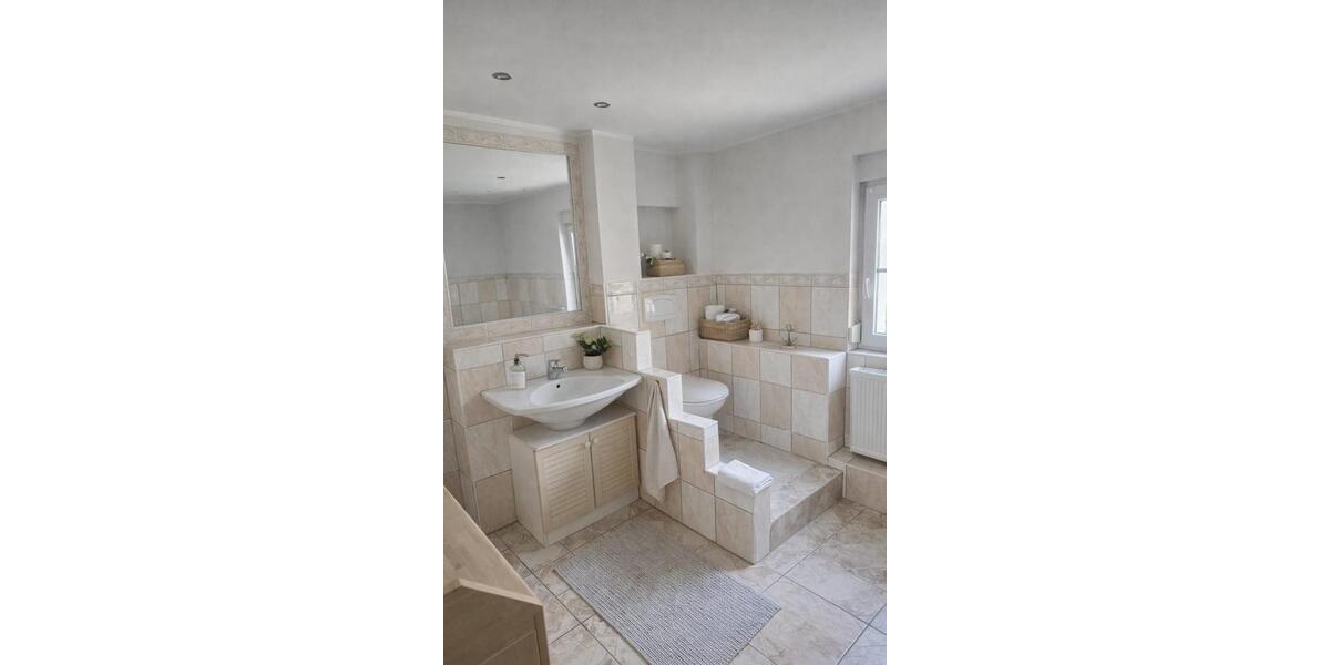 Mehrfamilienhaus, Wohnhaus Haiger - 9 Zimmer, 230 m&sup2;, 599.000&euro; | Angebot:26072521