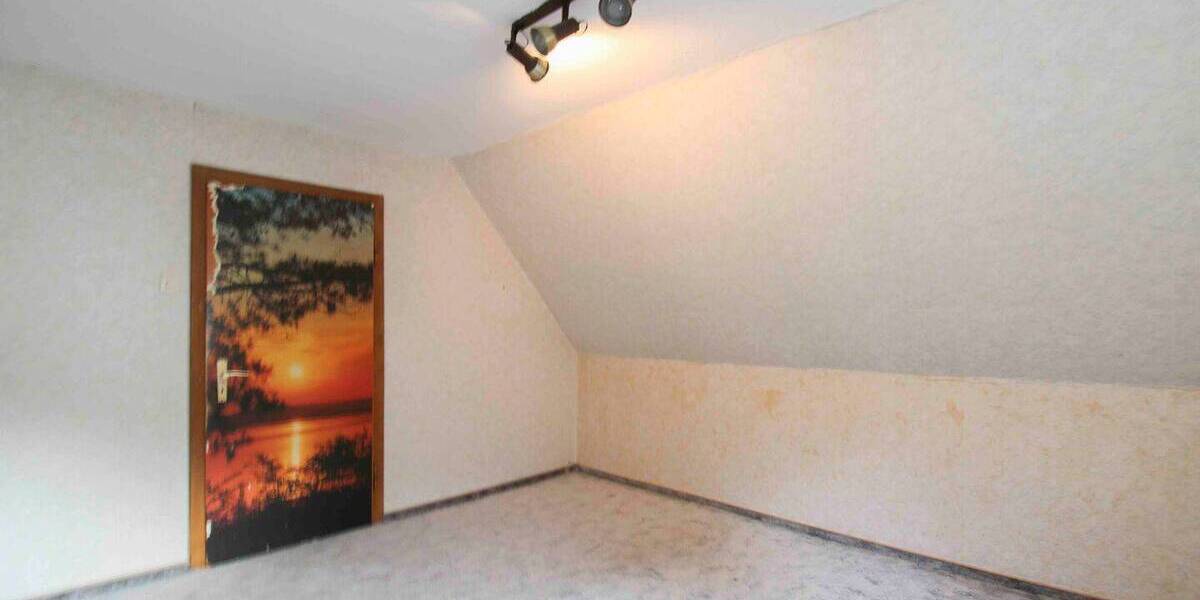 Einfamilienhaus Dillenburg Donsbach - 5 Zimmer, 109 m&sup2;, 140.000&euro; | Angebot:26826066